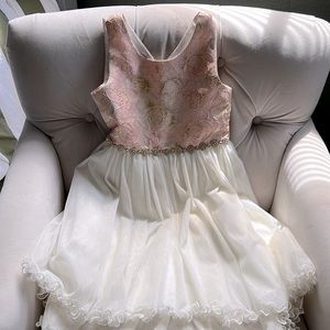 Girls dress size 8
